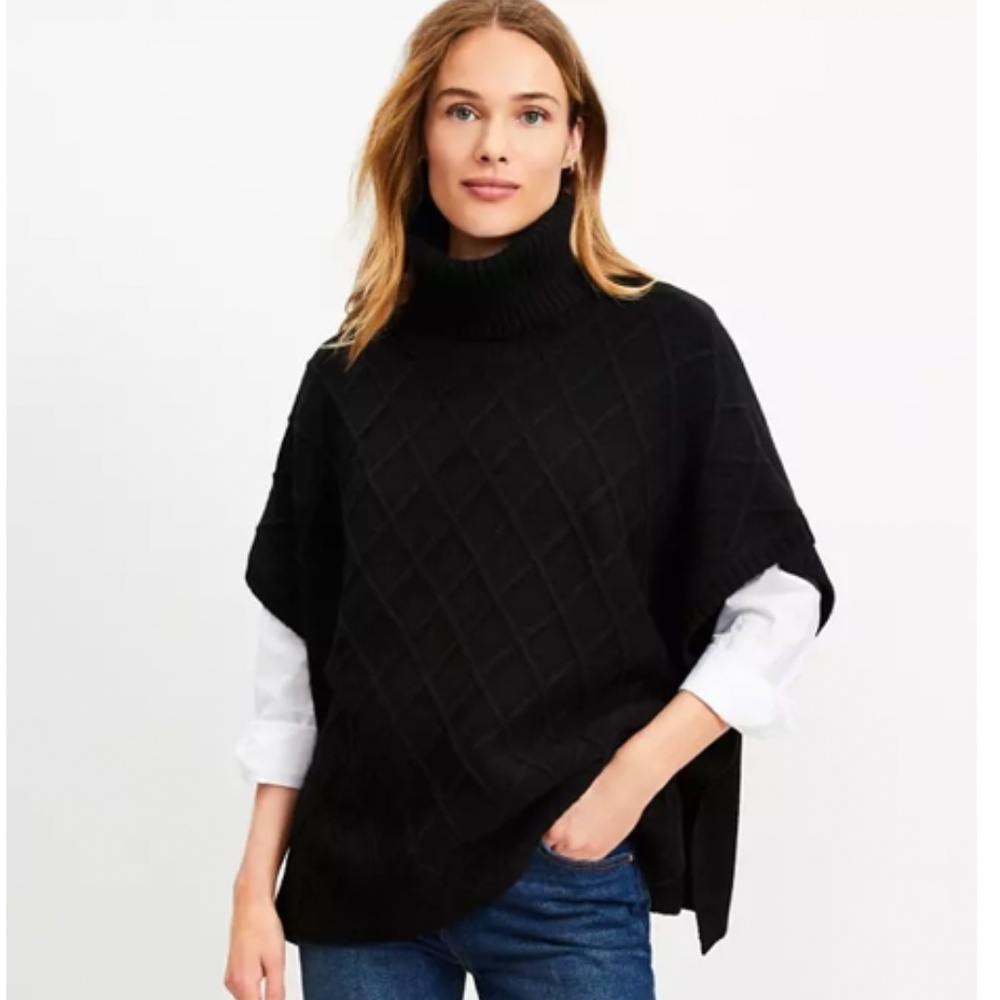Romeo & Juliet Couture black knit turtleneck poncho